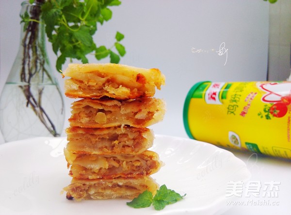 广东榨菜鲜肉千层饼成品图