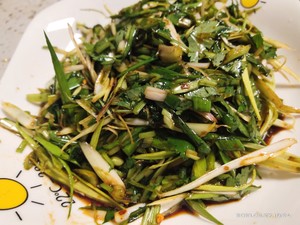 春天的当季菜——凉拌大蒜丝的做法 步骤5